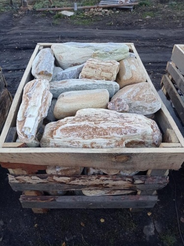 Златолит жёлтый, жёлто-зелёный глыбки и валуны для ланшафтного дизайна купить в Уфе