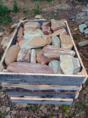 Златолит жёлтый, жёлто-зелёный глыбки и валуны для ланшафтного дизайна купить в Уфе