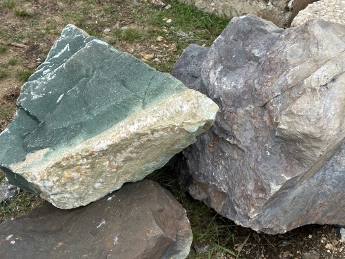 Камни для ландшафтного дизайна зелёные 10-60 килограмм купить в Уфе