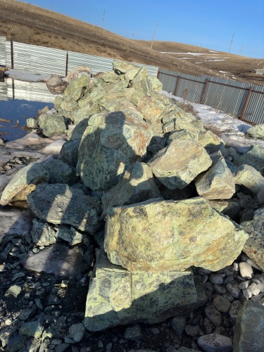Камни для ландшафтного дизайна зелёные 10-60 килограмм купить в Уфе