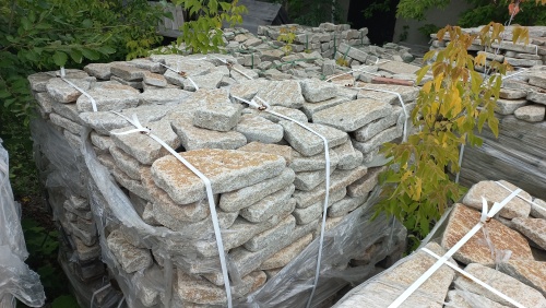 Гранитный плитняк галтованный для парковки купить в Уфе