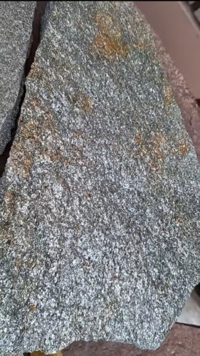 Плитняк златолит серебристый для цоколя, отмостки купить в Уфе