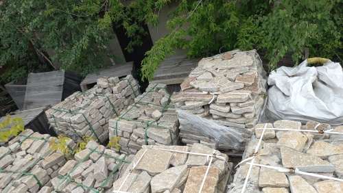 Гранитный плитняк галтованный для парковки купить в Уфе