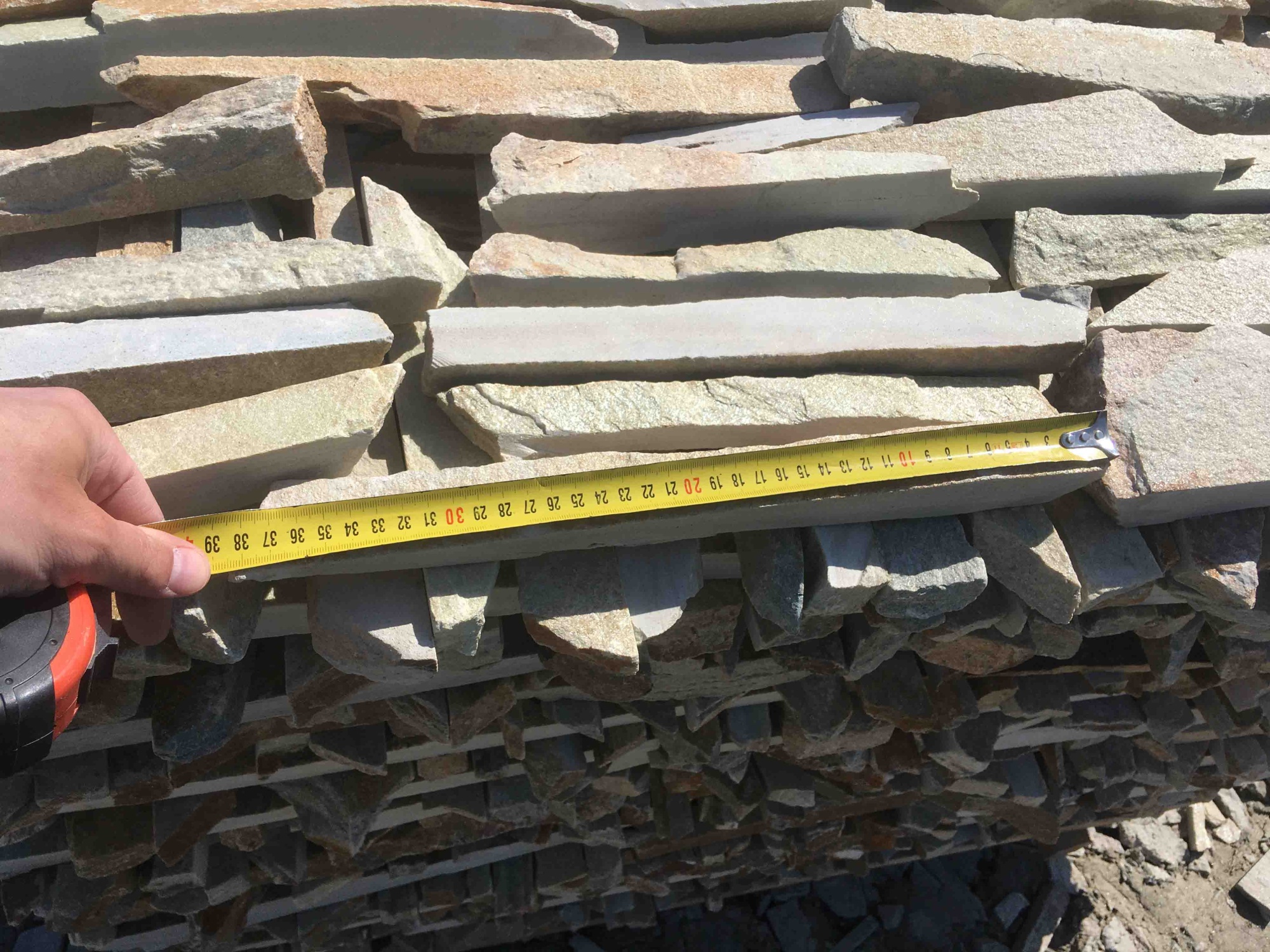 Горбушка златолит золотистый для облицовки купить в Уфе