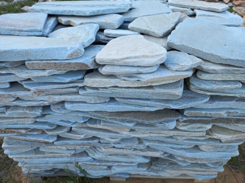 Плитняк златолит зелёный галтованный для цоколя купить в Уфе